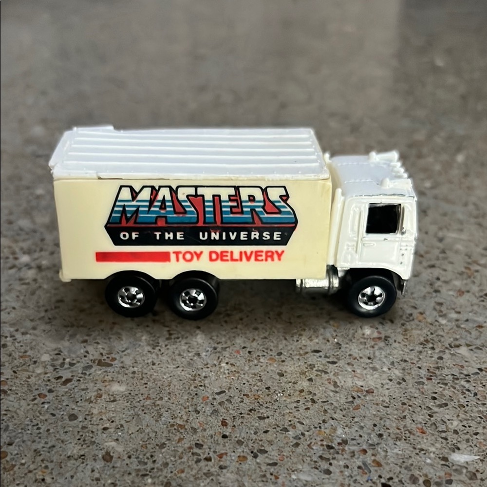 White Die-Cast Delivery Truck